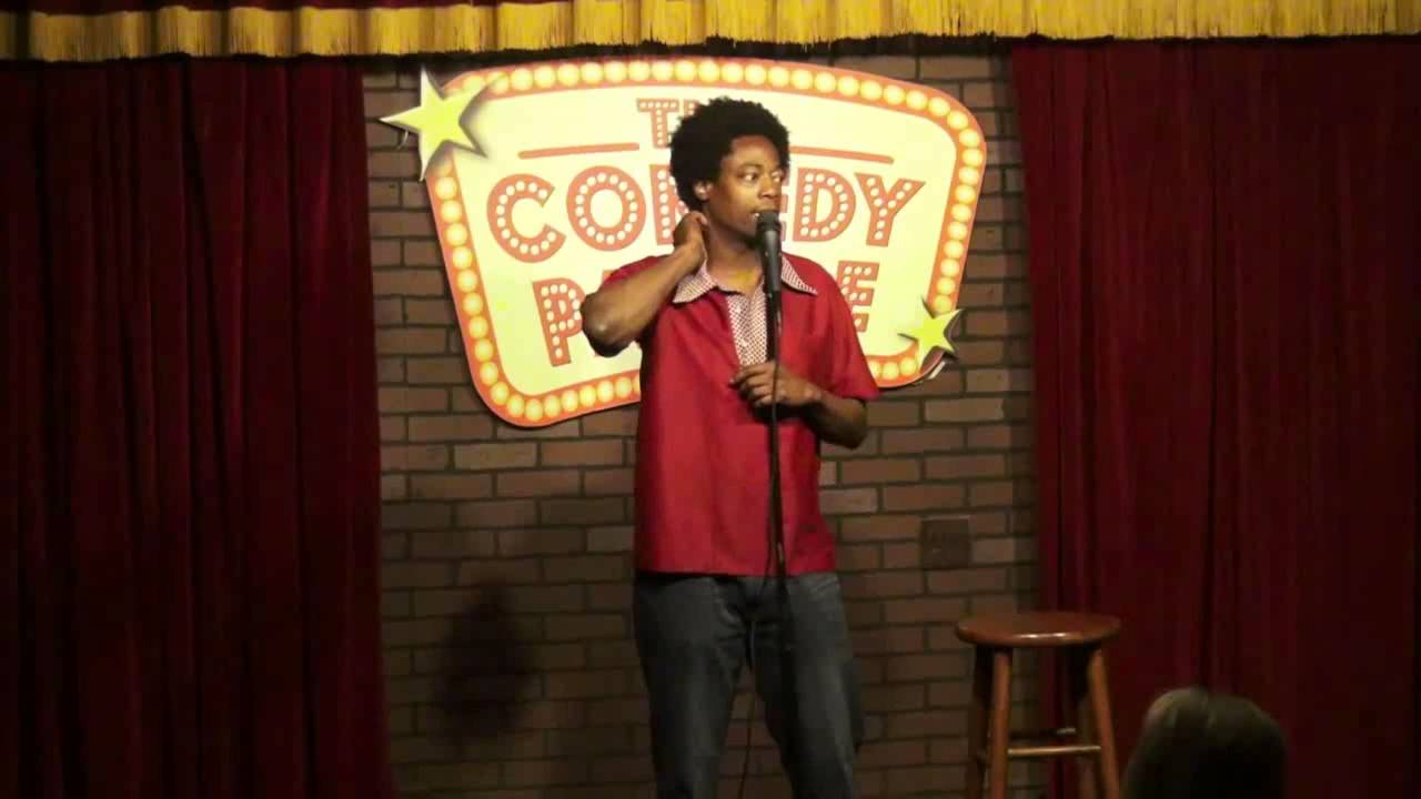 Lamar D Sol performing stand-up comedy